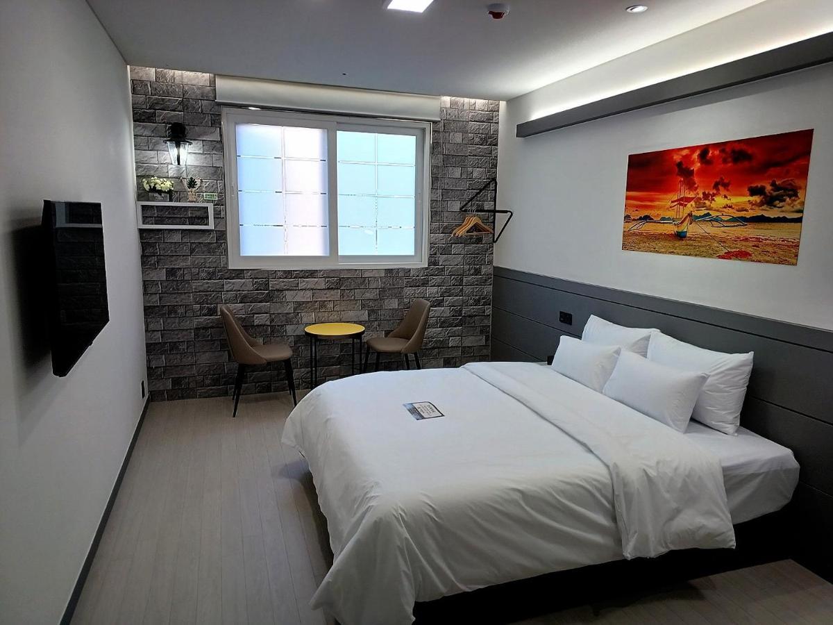 Hi& Hotel พย็องแท็ก ภายนอก รูปภาพ